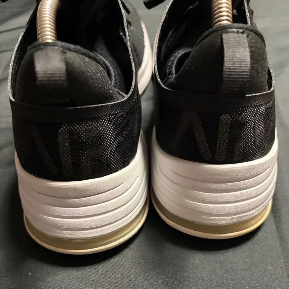 Nike Air Max Bella Black Gold Women's Training Shoes Size 11.5 Sneaker
